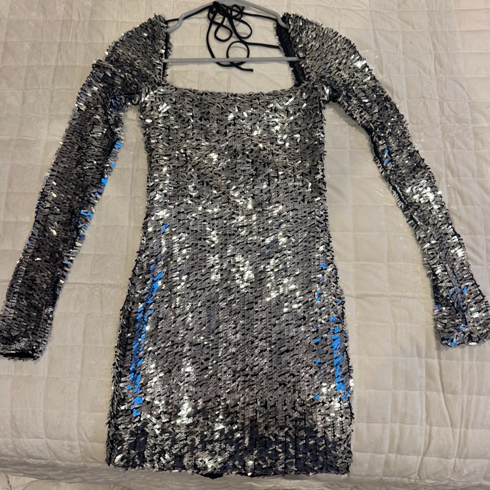 Lucy in the Sky Silver Sequin Long Sleeve Dress